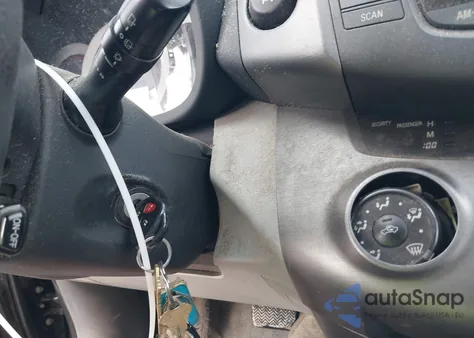 2009 Toyota Rav4 Base V6 z USA, uszkodzony, nr VIN 2T3BK33V09W012685